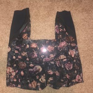 Lululemon wunder under scalloped crop